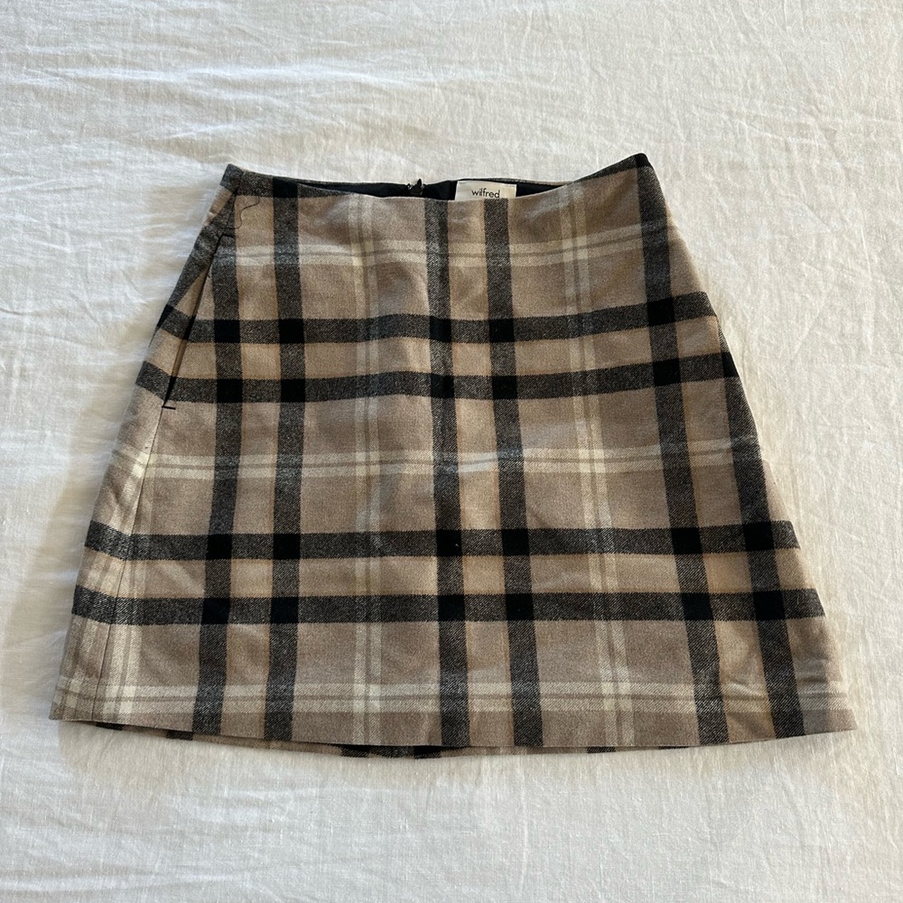 Aritzia Wilfred plaid mini skirt